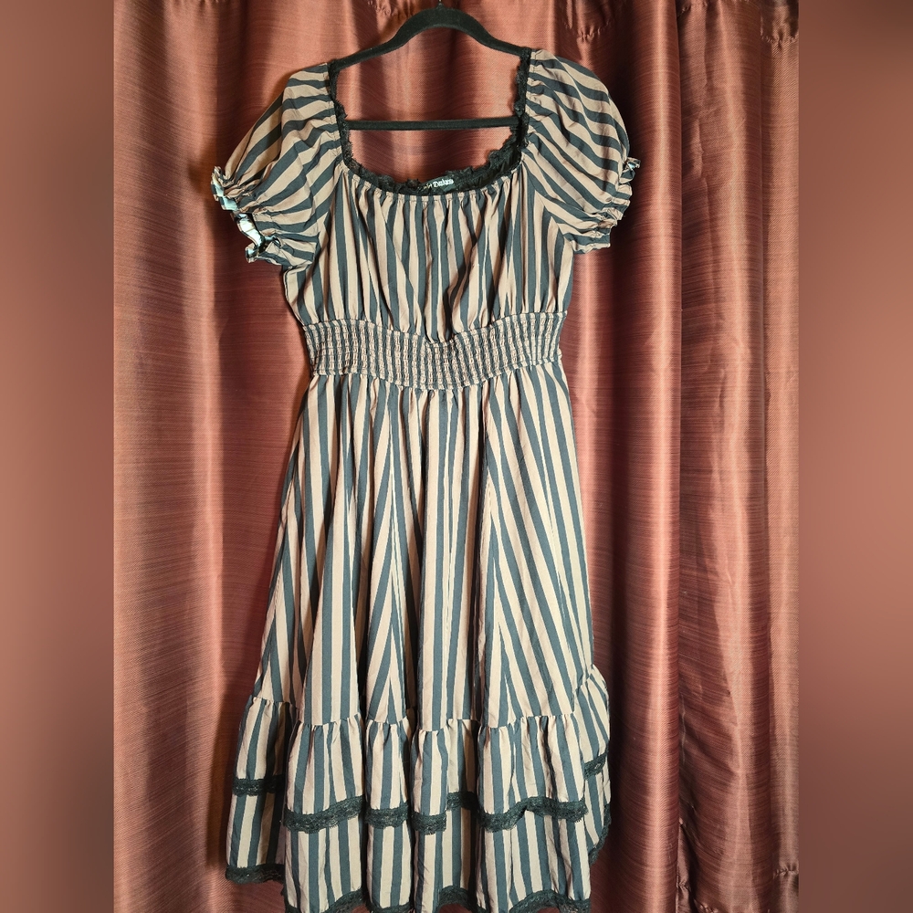 Women's Large Scarlet Darkness Striped Black and Brown Renaissance Dress